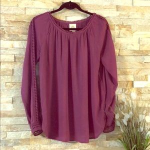 Gorgeous blouse with crochet detail